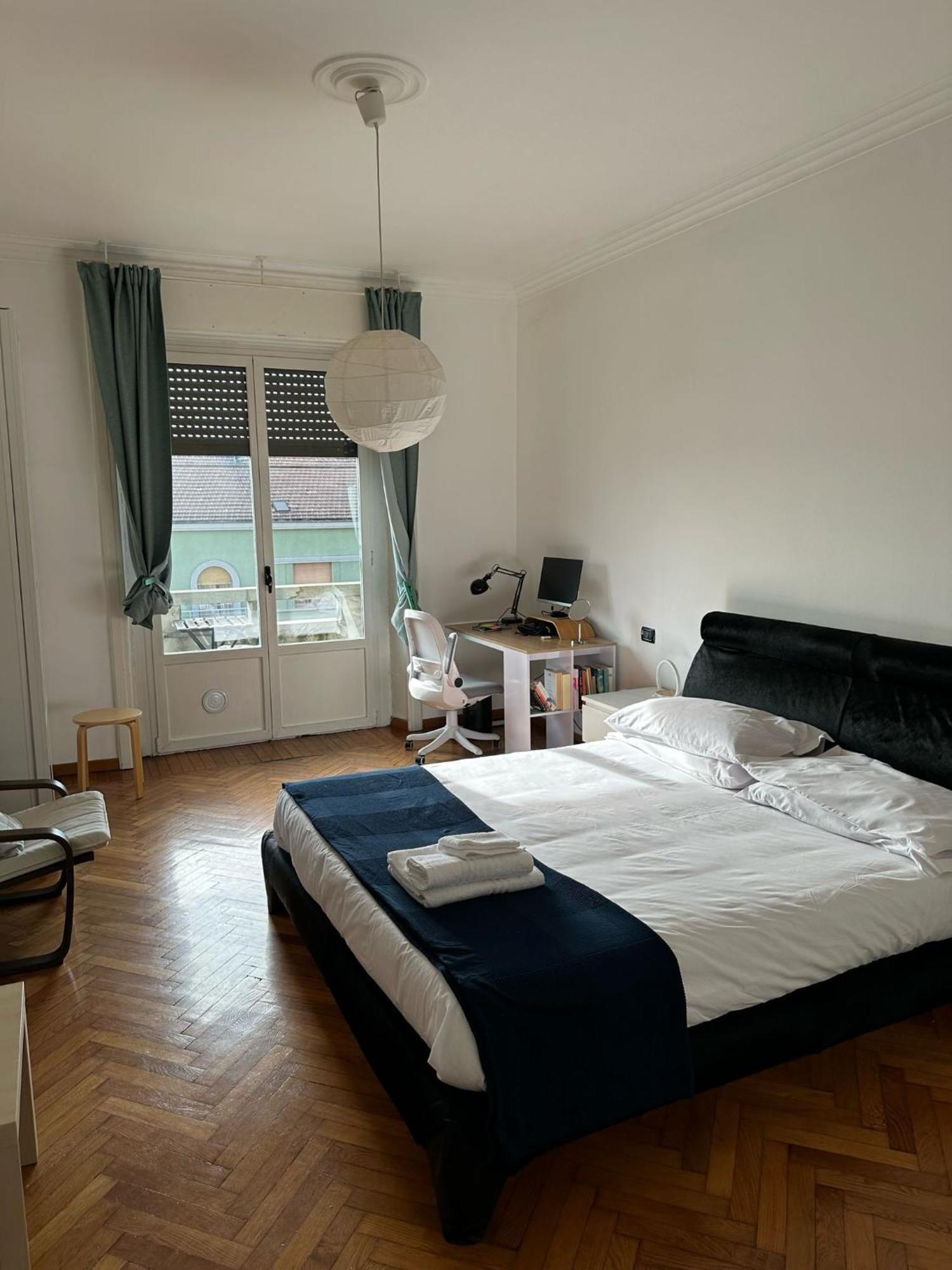 Appartamento Trilocale Con Due Balconi A Isola Porta Nuova Milano Esterno foto